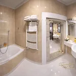غراند 4*