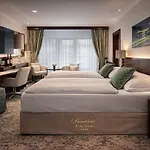 فندق غراند 4*