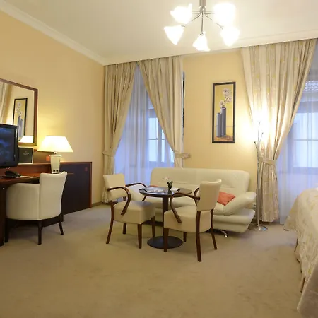 Grand Hotel