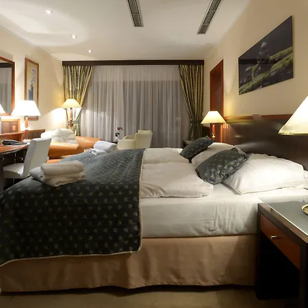 Grand Hotel