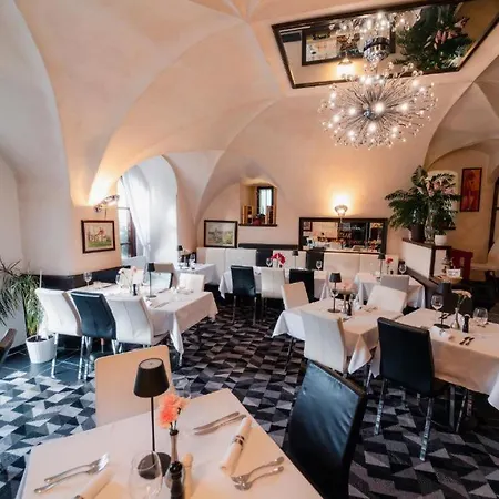 מלון Grand 4*