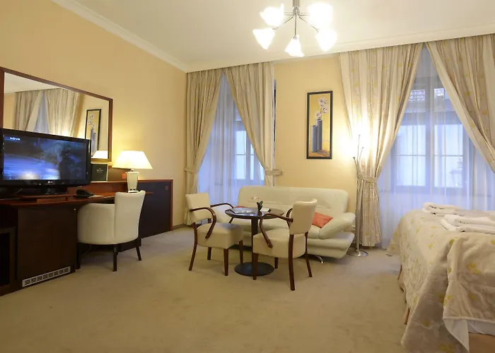 Grand Hotel