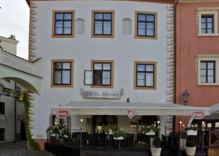 Grand