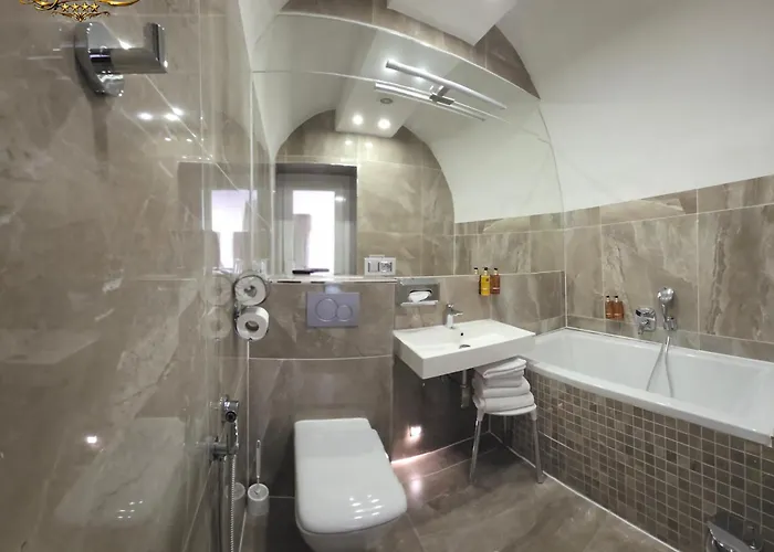 Hotel Grand 4*